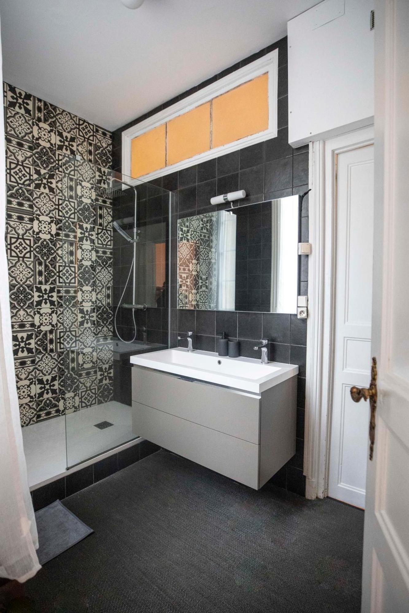 L'Appartement Lieu De Qualite En Centre Ville De Pau Esterno foto