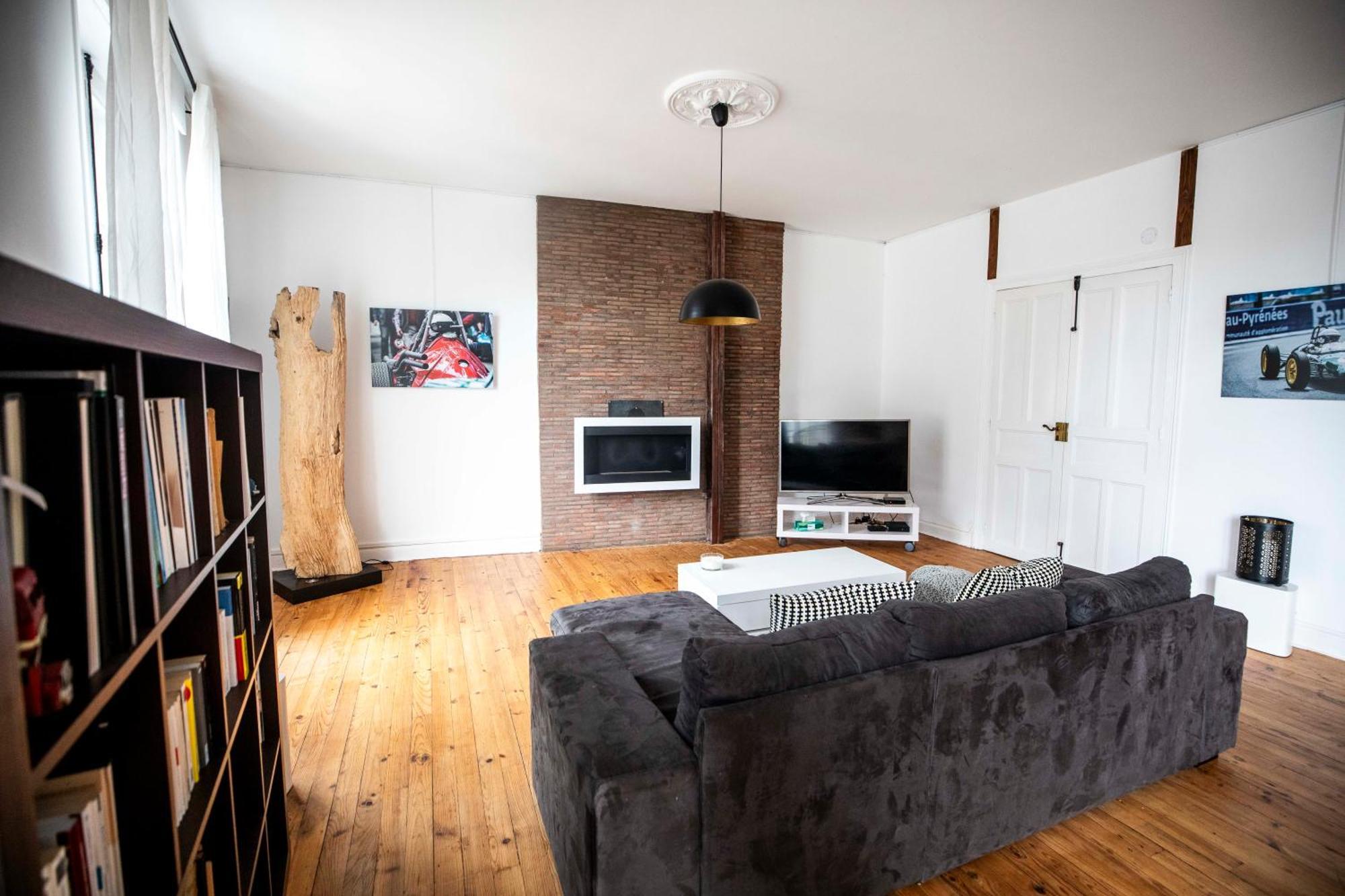 L'Appartement Lieu De Qualite En Centre Ville De Pau Esterno foto