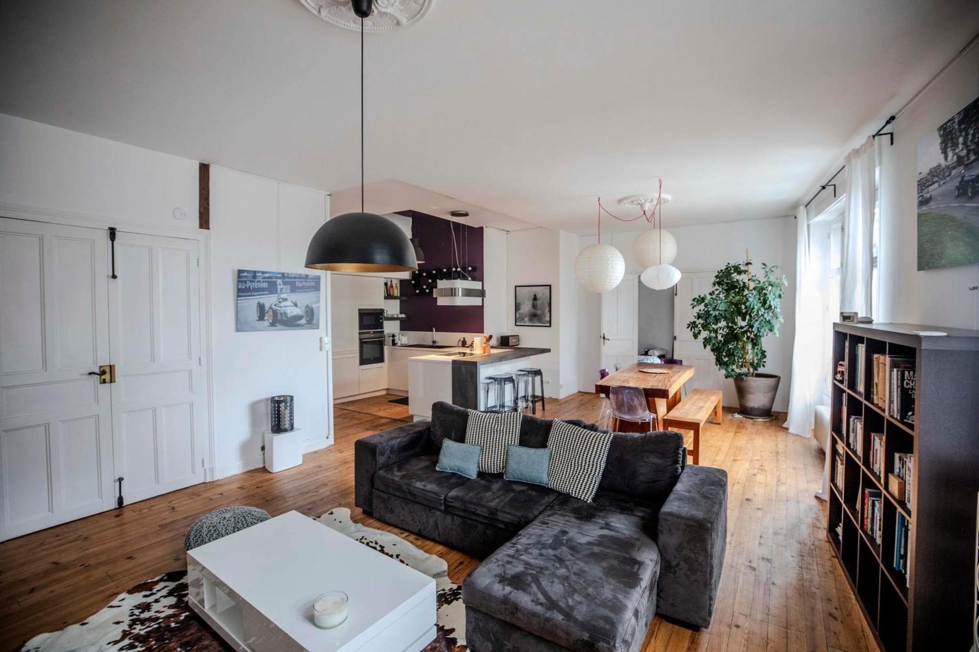 L'Appartement Lieu De Qualite En Centre Ville De Pau Esterno foto